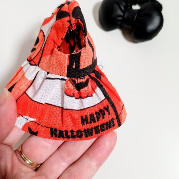 Spooky Halloween Jack o Lantern Pumpkin Dress and Bow Made to Fit Labubu - Picture 6 of 8